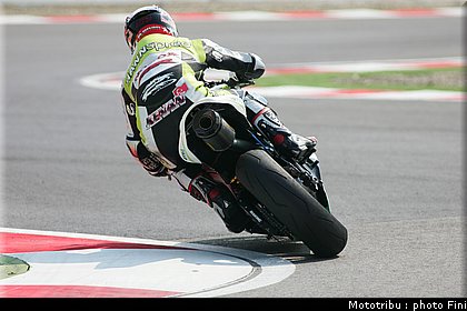supersport_sofuoglu_5_imola_2009.JPG