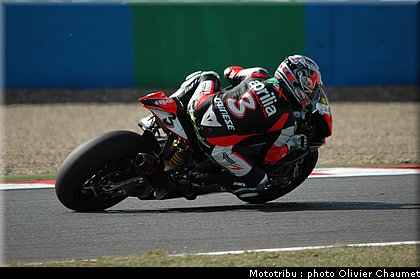 sbk_biaggi_1_france_2009.JPG