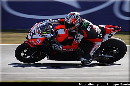 sbk_biaggi_16.jpg