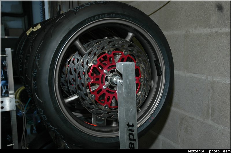 0319_supersport_triumph_be1_4_france_2009_0319