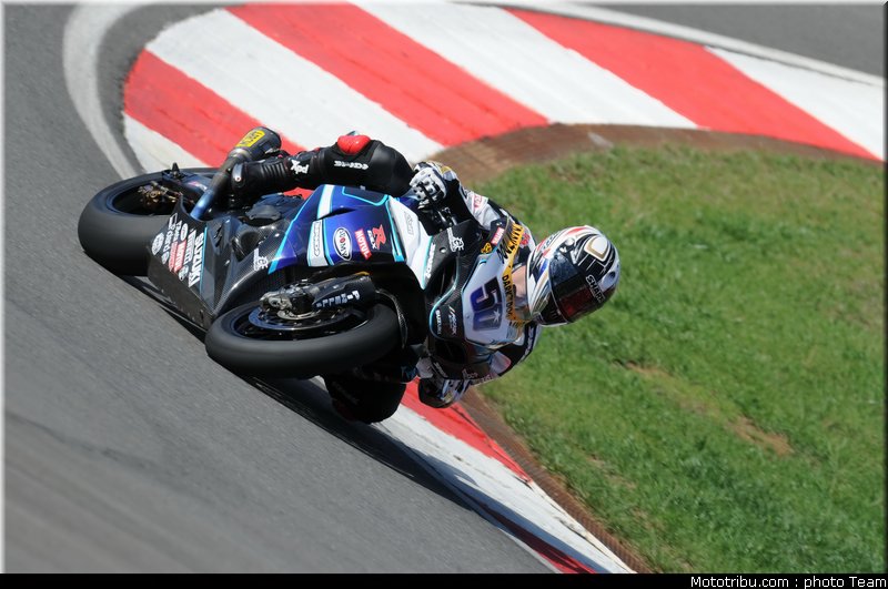 sbk_guintoli_17_portugal_2009