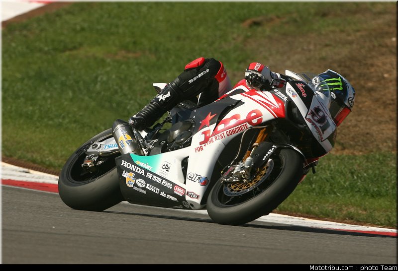 sbk_haslam_6_portugal_2009