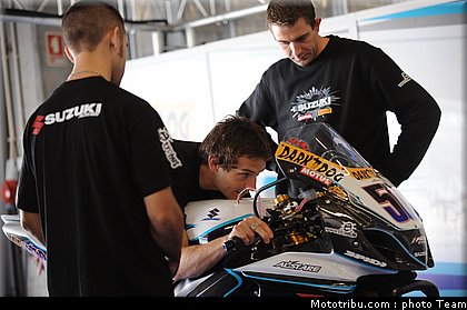 sbk_guintoli_03_portugal_2009.jpg