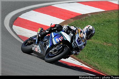 sbk_guintoli_16_portugal_2009.jpg
