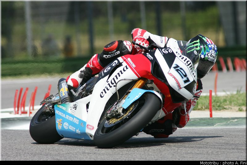 sbk_hopkins_2_test_imola2009