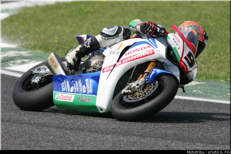 sbk_kyionari_1_test_imola2009