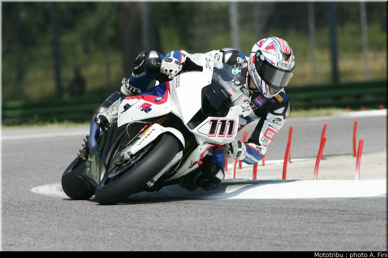 sbk_xaus_1_test_imola2009