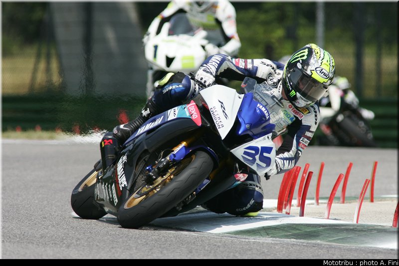 supersport_crutchlow_3_test_imola2009