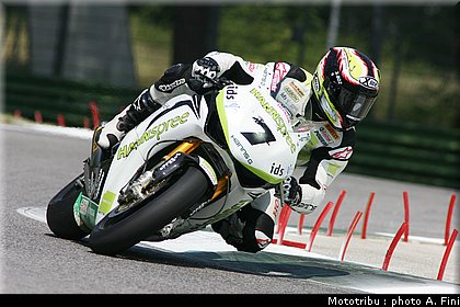 sbk_checa_3_test_imola2009.JPG