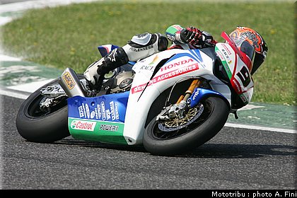 sbk_kyionari_1_test_imola2009.JPG