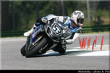 sbk_polita_test_imola2009.JPG