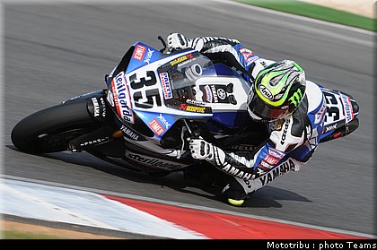 crutchlow_sbk_test_portimao_2009_003.jpg