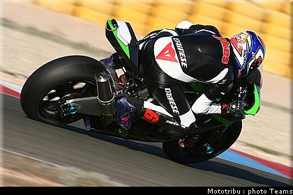 sykes_1_sbk_test_portimao_2009_046.jpg