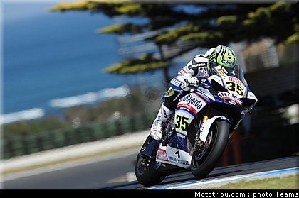 sbk_crutchlow_09_australie_2010.jpg