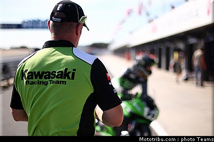 sbk_kawasaki_2_australie_2010.jpg