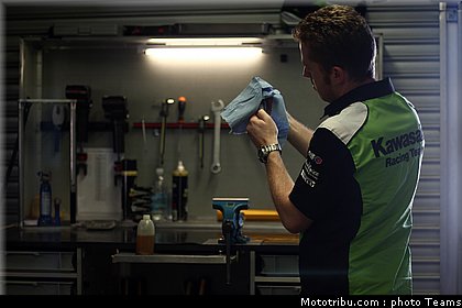 sbk_kawasaki_4_australie_2010.jpg
