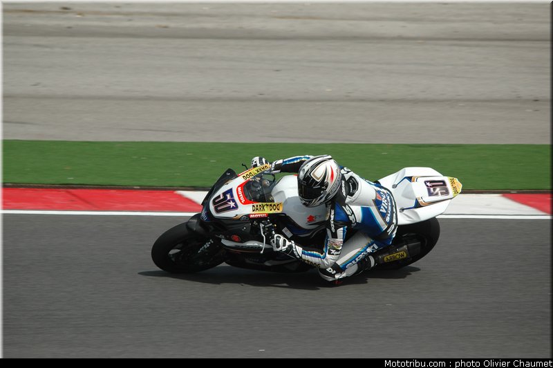sbk_guintoli_04_portugal_2010