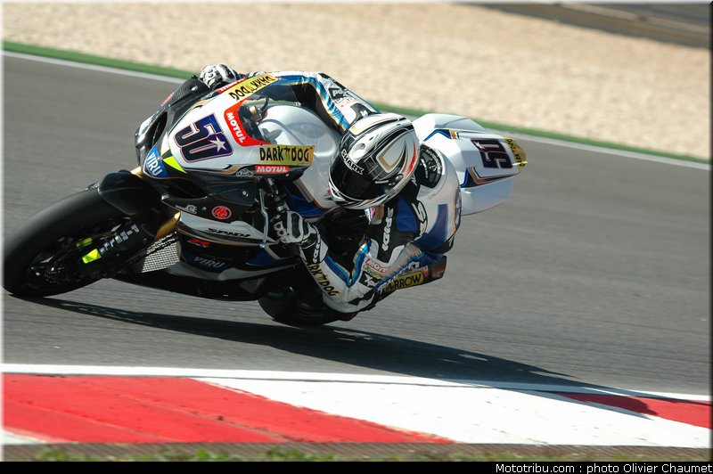 sbk_guintoli_05_portugal_2010