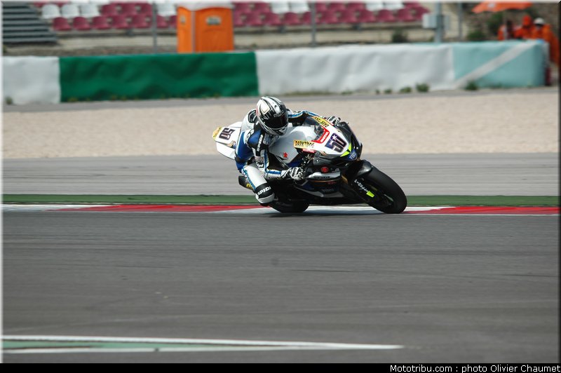 sbk_guintoli_07_portugal_2010