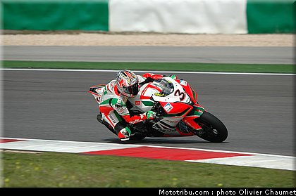 sbk_biaggi_08_portugal_2010.JPG