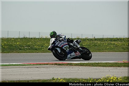sbk_crutchlow_1_portugal_2010.JPG
