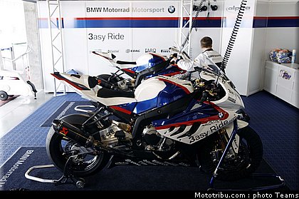sbk_bmw_9_portugal_2010_009.jpg