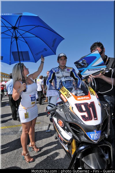 superbike_pit_babes_valence_2010_0008