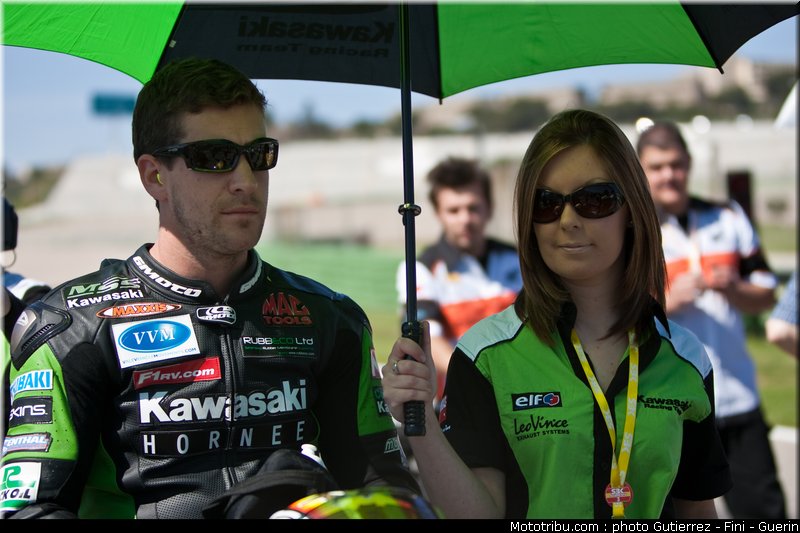 superbike_pit_babes_valence_2010_0017