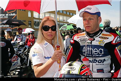 superbike_pit_babes_valence_2010_0072.JPG
