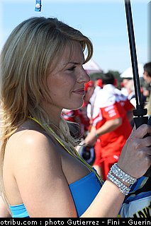 superbike_pit_babes_valence_2010_0086.JPG