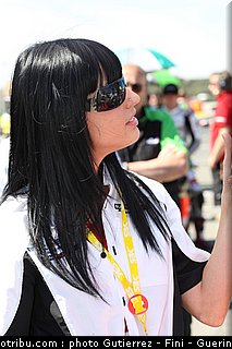 superbike_pit_babes_valence_2010_0089.JPG