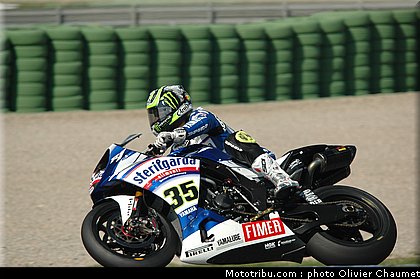 sbk_crutchlow_3_valence_2010.JPG