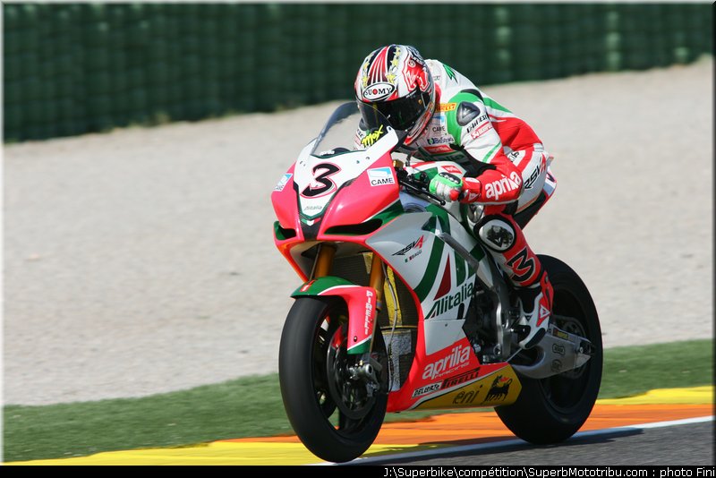 sbk_biaggi_02_valence_2010