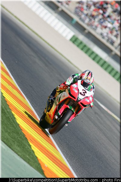 sbk_biaggi_05_valence_2010