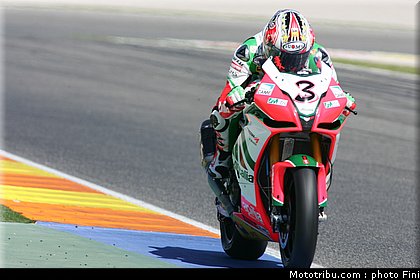 sbk_biaggi_04_valence_2010.JPG
