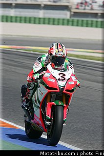 sbk_biaggi_07_valence_2010.JPG