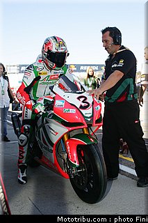 sbk_biaggi_09_valence_2010.JPG