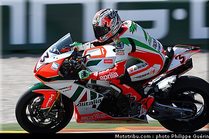 sbk_biaggi_06_valence_2110.JPG