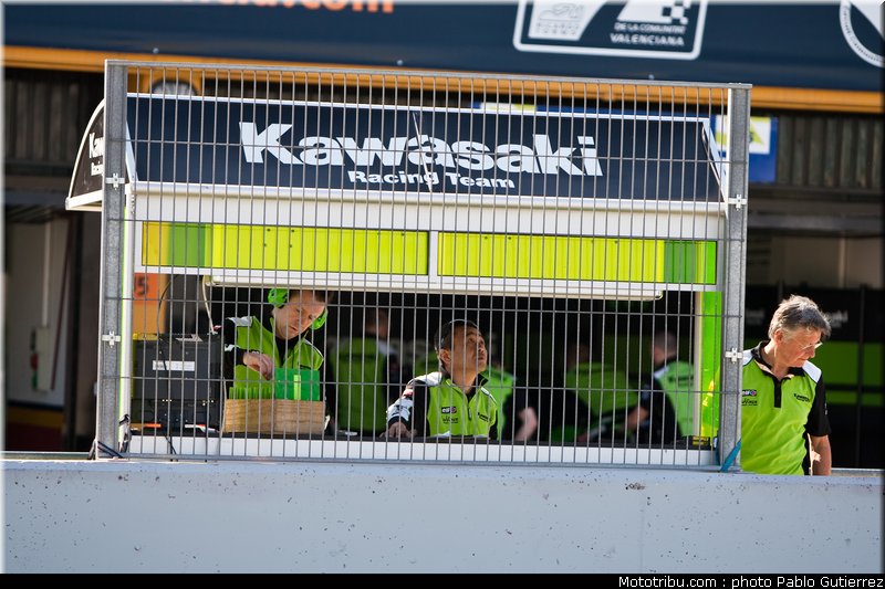 sbk_kawasaki_2_valence_2010