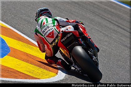 sbk_biaggi_4_valence_2010.jpg