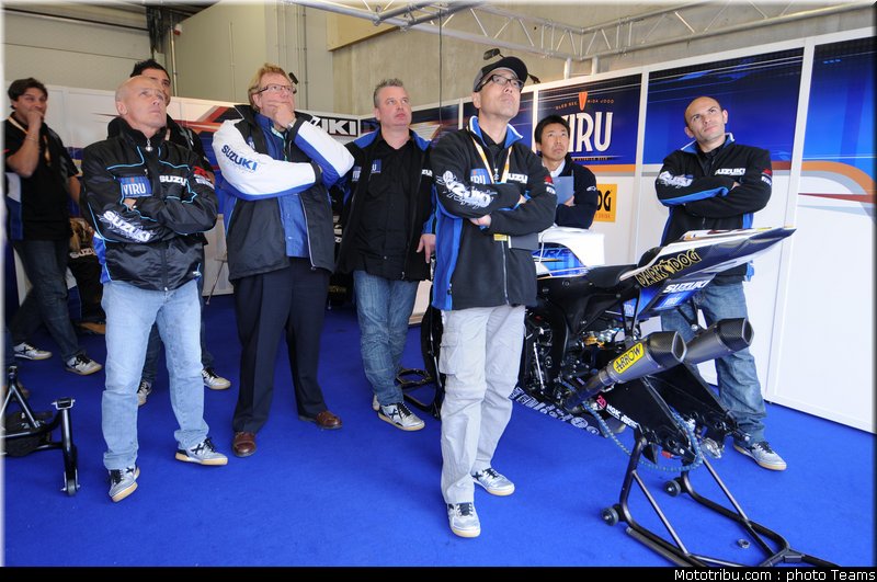 0170_sbk_suzuki_1_assen_2010