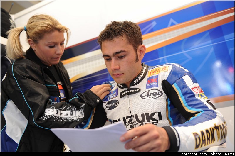 0262_pitbabes_02_sbk_assen_2010
