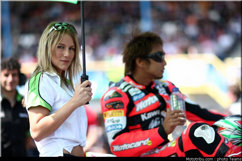 0280_pitbabes_20_sbk_assen_2010