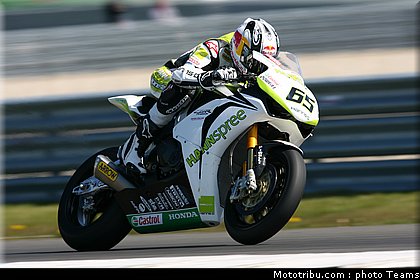 0158_sbk_rea_03_assen_2010.jpg