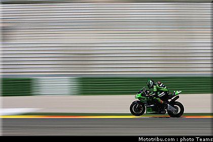 0174_sbk_sykes_02_assen_2010.jpg