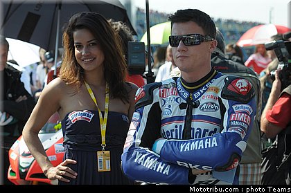 0278_pitbabes_18_sbk_assen_2010.jpg