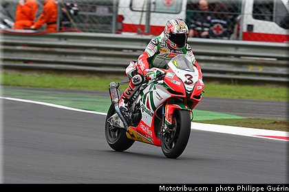 sbk_biaggi_09_monza_2010.JPG