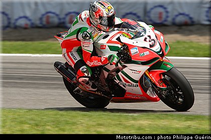 sbk_biaggi_14_monza_2010.JPG