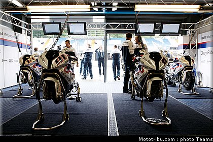 sbk_bmw_03_monza_2010.jpg