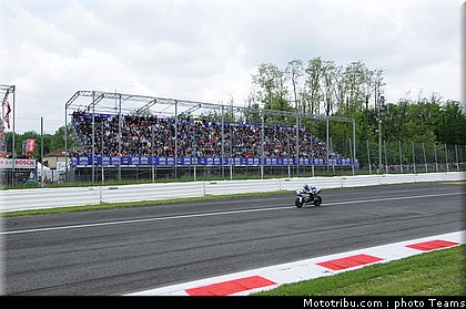 sbk_crutchlow_11_monza_2010.jpg